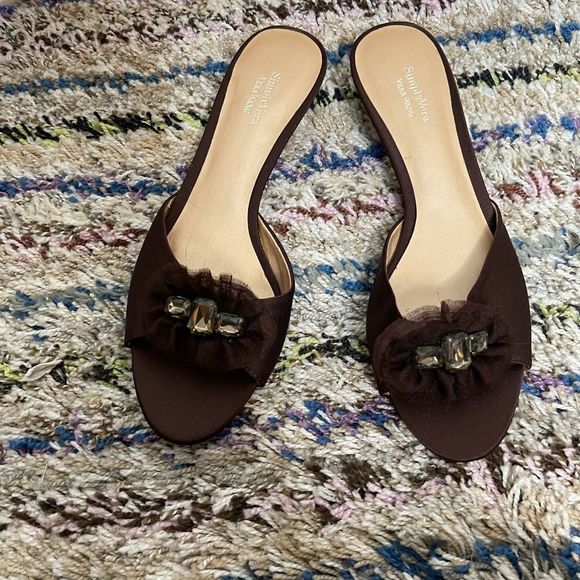 Simply Vera wang brown open toe mules - Picture 2 of 5